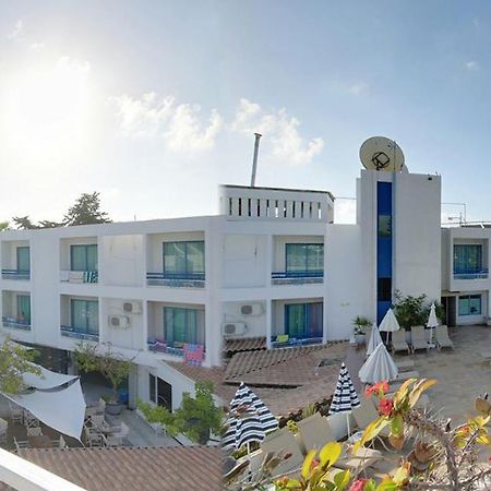 Nereus Hotel By Imh Europe Travel And Tours Paphos Kültér fotó